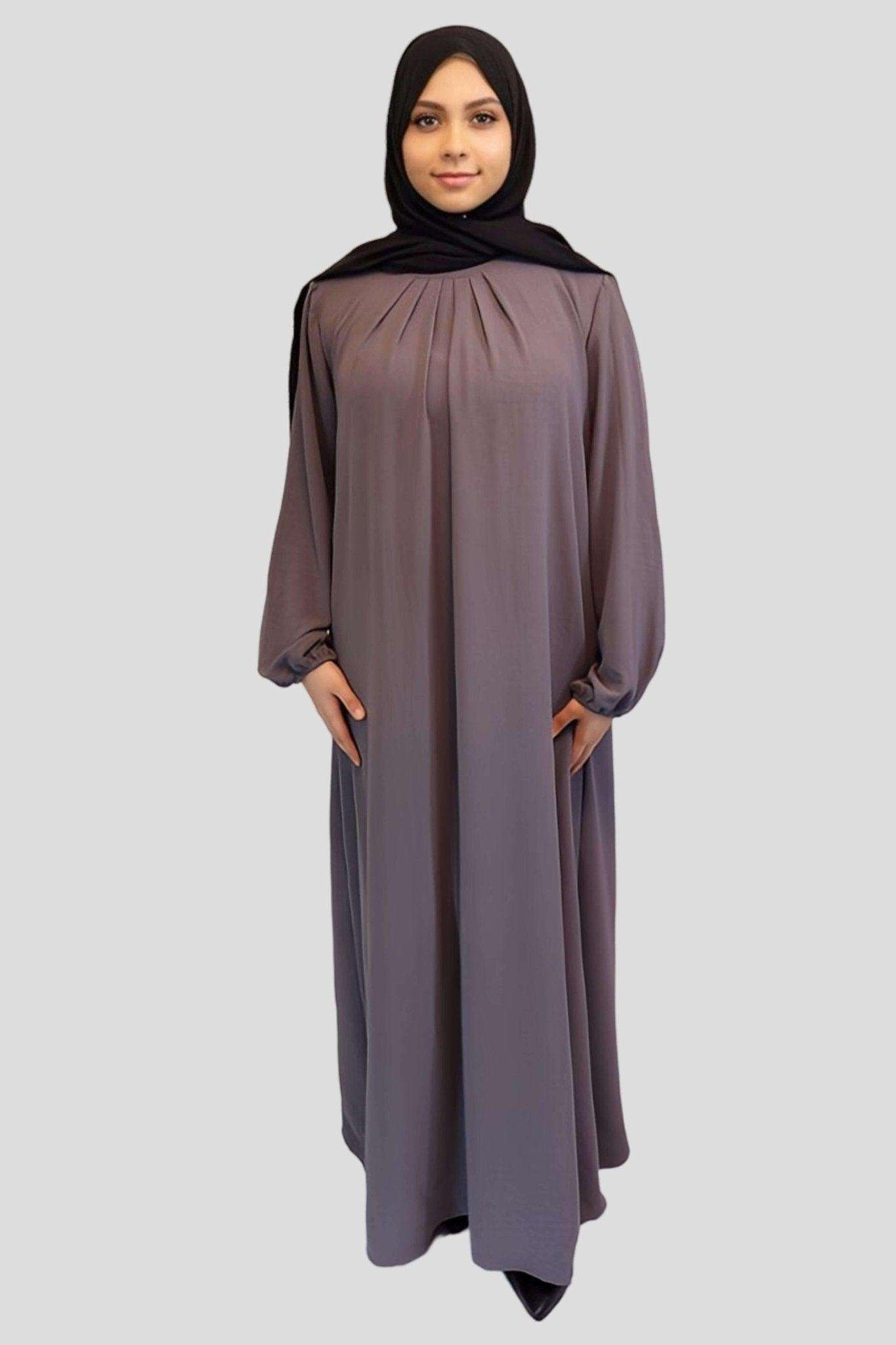 Medium / Gray
