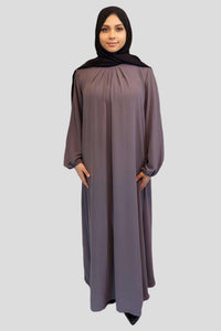 Elegant Pleated Abaya - Timeless Style for Every Occasion